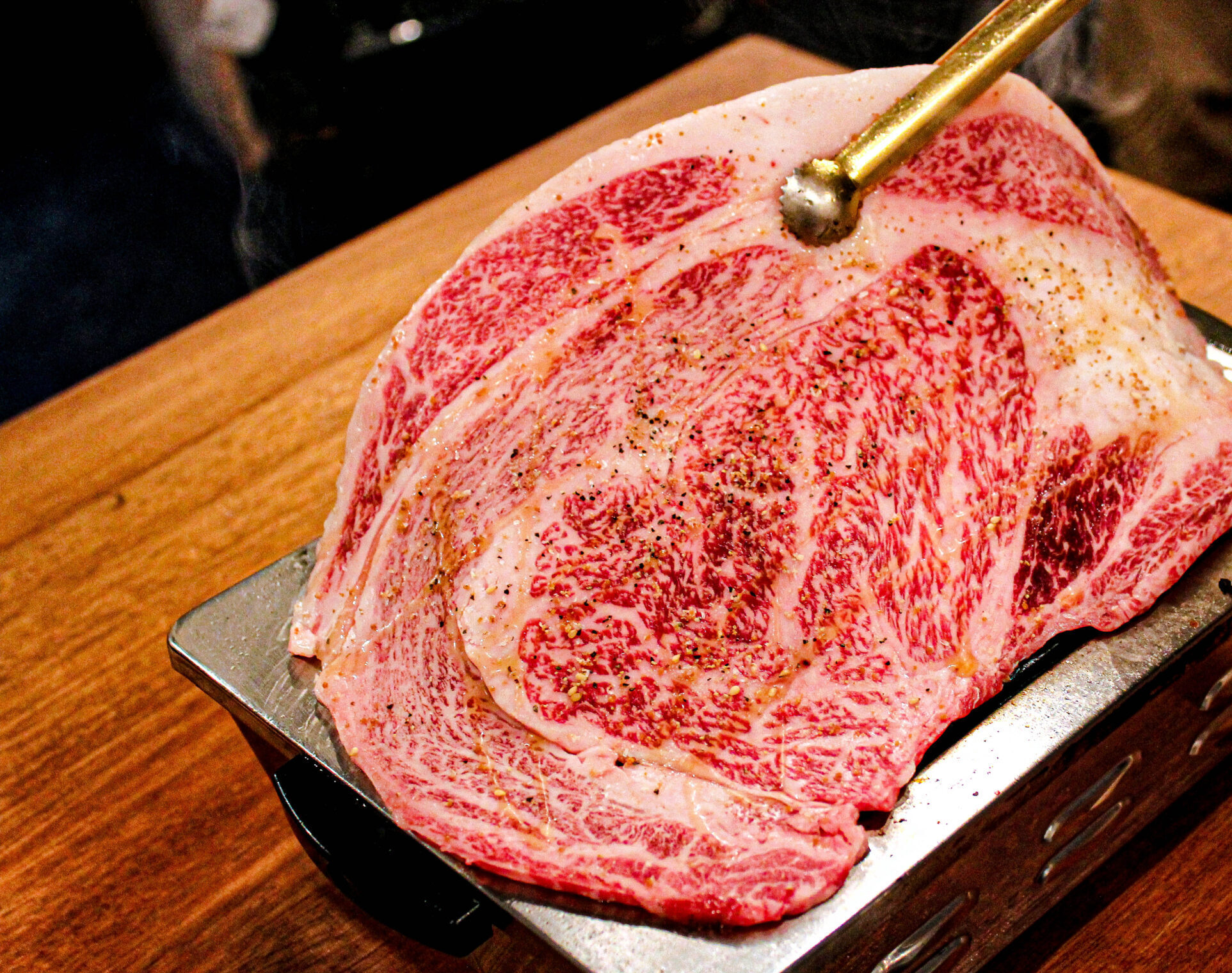「大阪焼肉・ホルモン ふたご」の画像が表示されています。